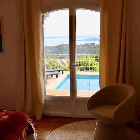Luxe Avec Vue Sur Saint-tropez, * Roquebrune-sur Argens