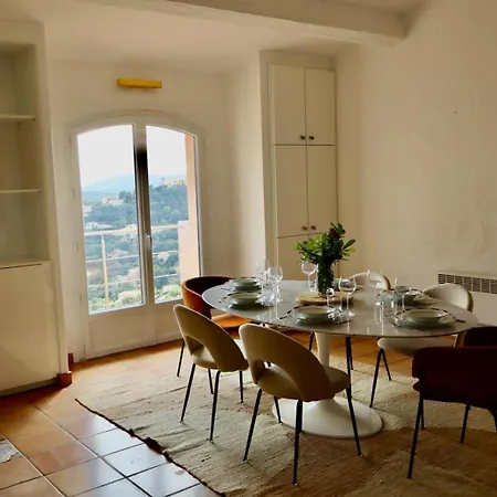Βίλα Luxe Avec Vue Sur Saint-tropez, Roquebrune-sur Argens