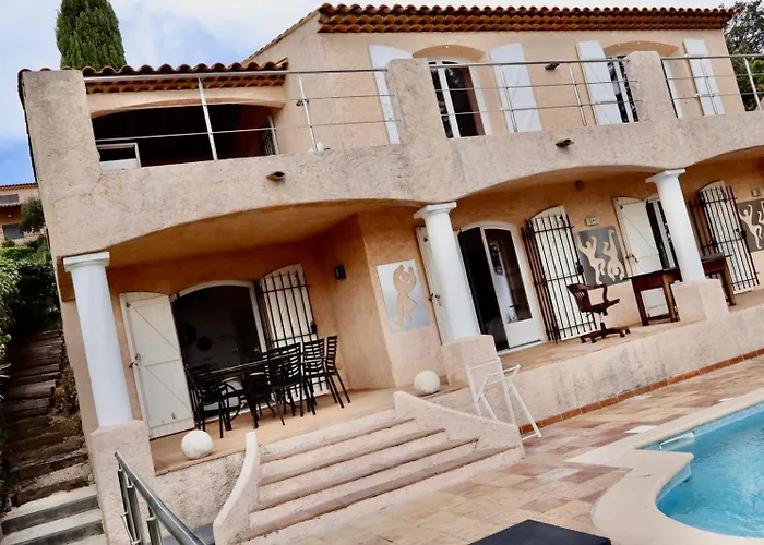 Luxe Avec Vue Sur Saint-tropez, Villa *